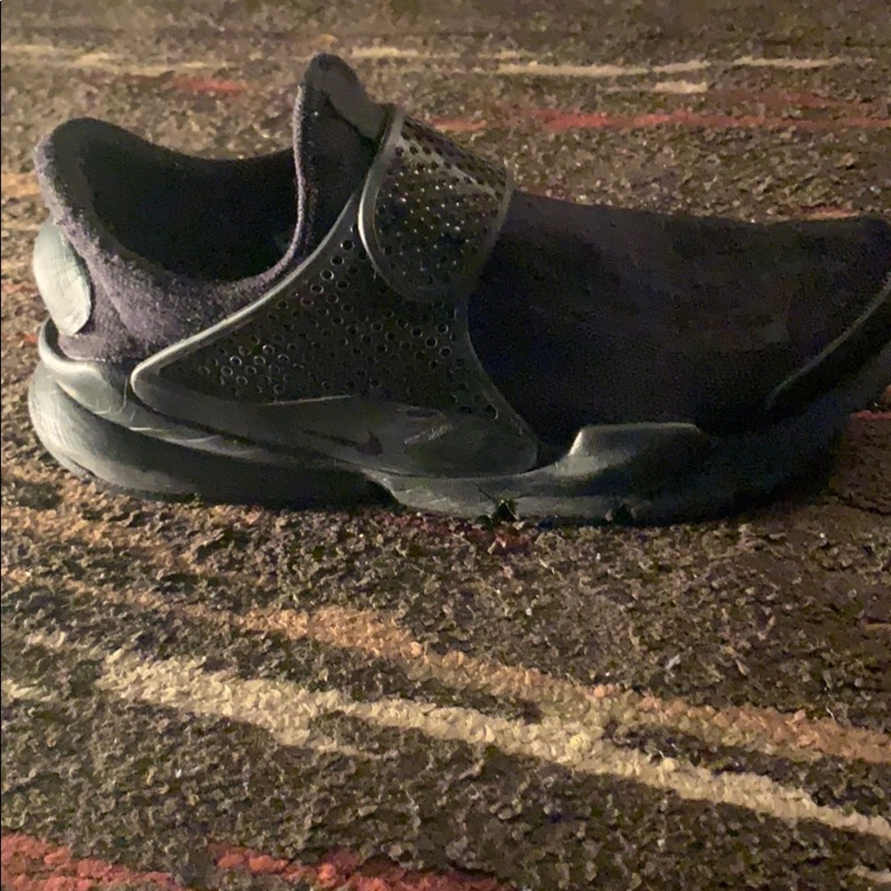 Nike Sock Dart Triple Black